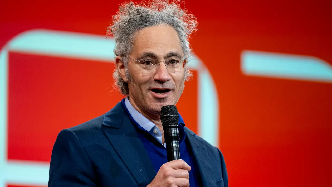 Palantir is soaring while its tech peers are sinking. Here’s why