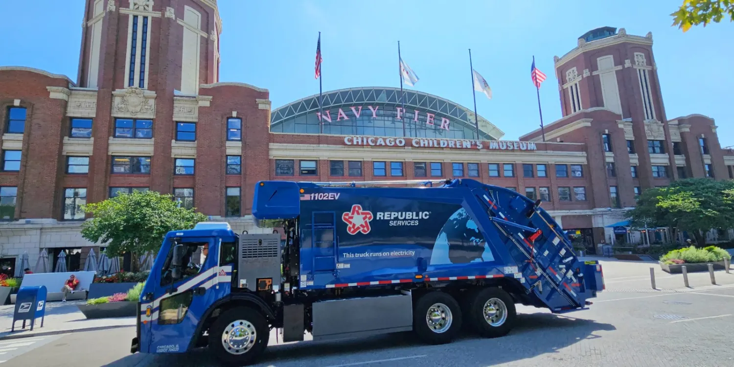 Refuse revolution: Republic deploys Mack LR Electric garbage trucks in Chicago